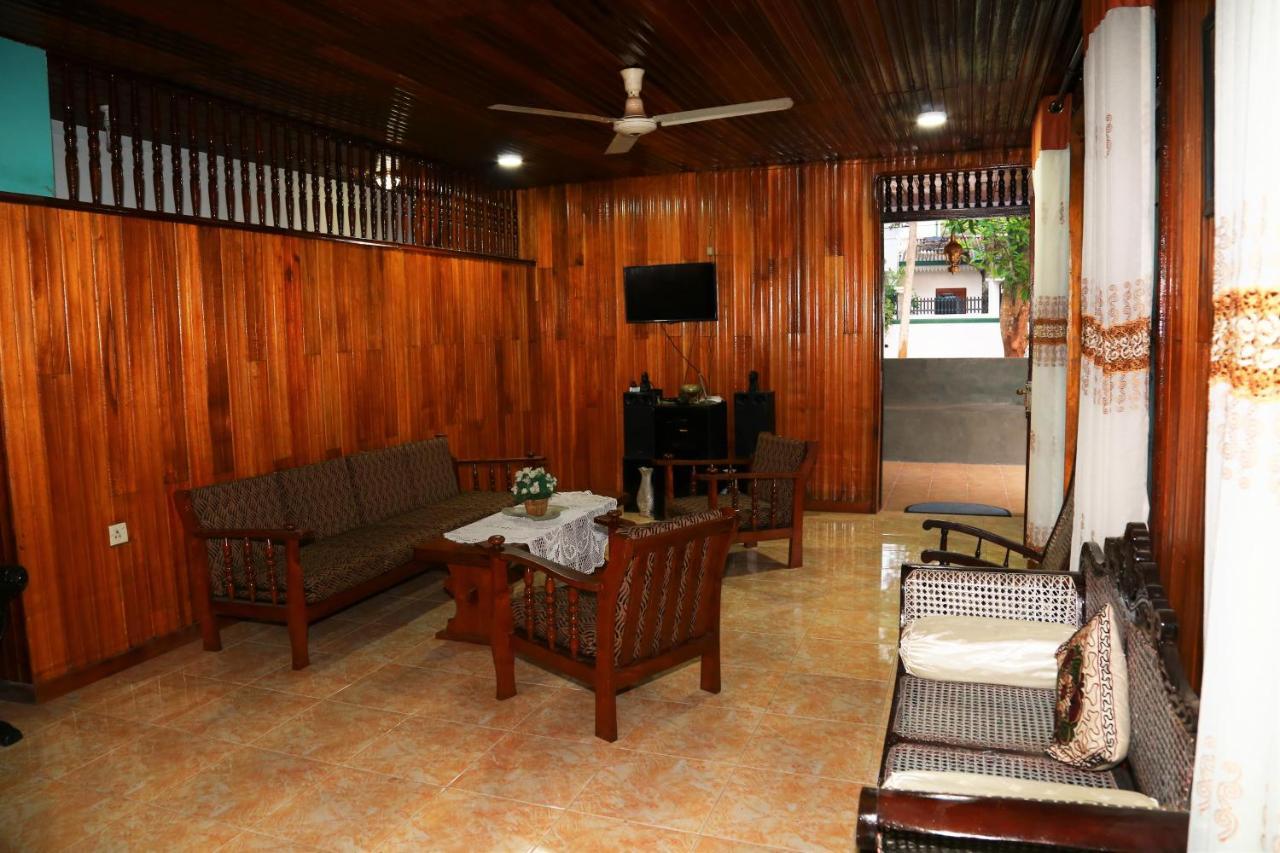 Appartement Sobaya à Anurâdhapura Extérieur photo